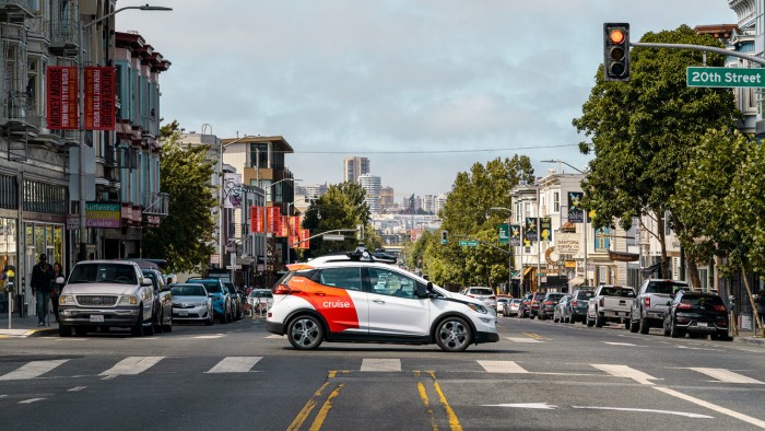  自动驾驶测试车2021年在加州行驶创新纪录