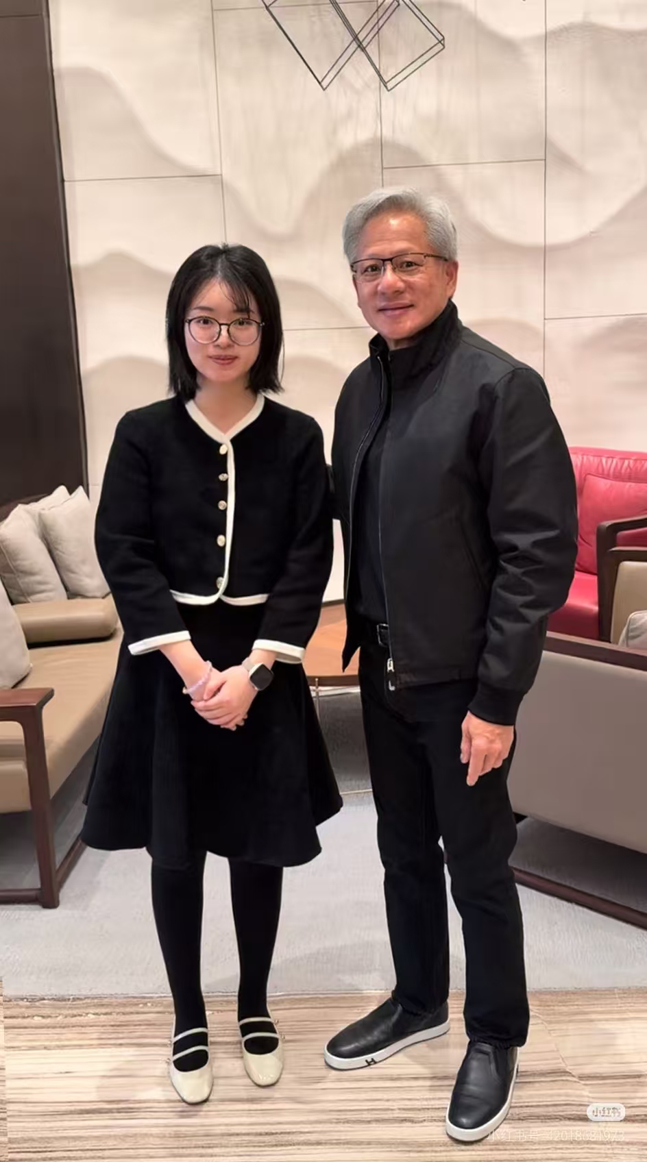 1770033947812132.jpg 6390562979387203168744085.jpg