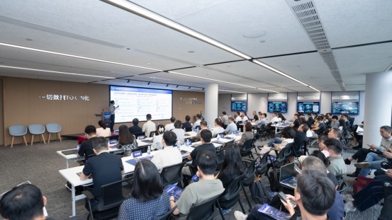 筑牢合规底线 共建产业未来 ——AI智能体安全合规与治理专项研究阶段性成果研讨会举行